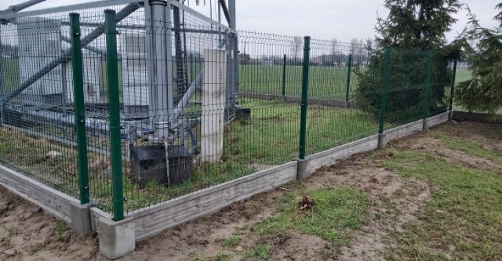 Osięciny: Nowe ogrodzenie oczyszczalni ścieków i przepompowni Osięciny: Nowe ogrodzenie oczyszczalni ścieków i przepompowni